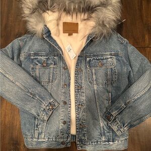 NWT American Eagle Denim and Sherpa coat size small